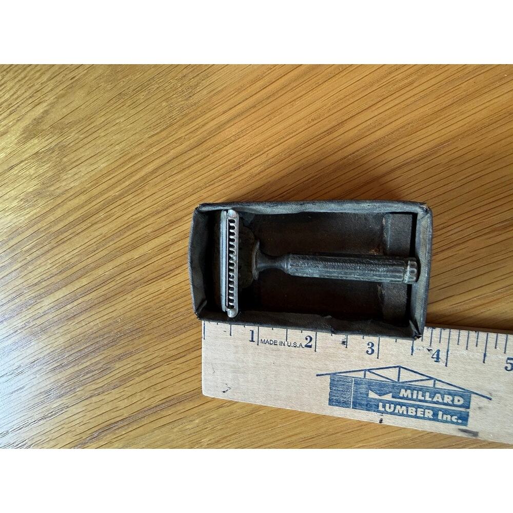 Antique GEM Single-Edge Safety Razor w/Box - Picture 8 of 9
